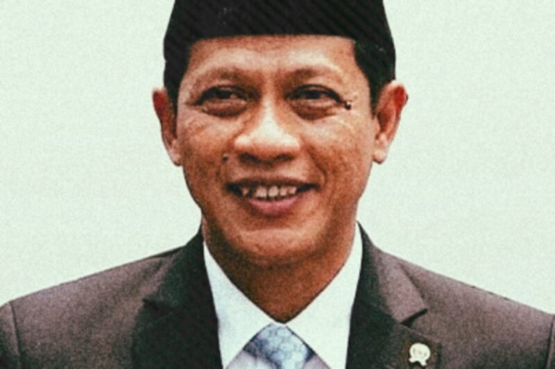 Menteri Lingkungan Hidup Hanif Faisol Nurofiq