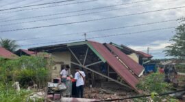 Suasana penanganan pascagempa M6,0 Bengkulu oleh tim gabungan BPBD, TNI, Polri di lokasi terdampak, serta pemberian bantuan untuk warga terdampa bencana gempa bumi, Sabtu (24/5/2025). (Dok. BPBD Bengkulu)