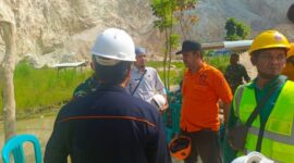 Pemerintah Kabupaten Cirebon resmi hentikan pencarian korban longsor Gunung Kuda demi keselamatan tim SAR,  empat korban belum ditemukan. (Dok. Basarnas)