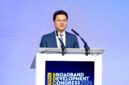 Bob Chen, President of Huawei Optical Business Product Line, Delivering the Speech